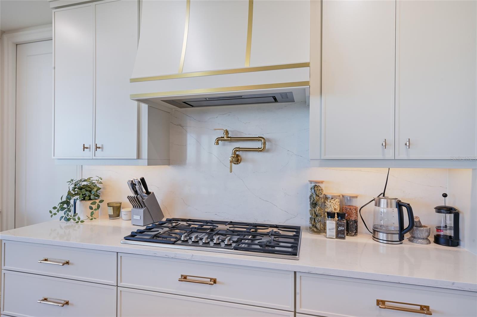 THE BEACH RESIDENCES - Residential