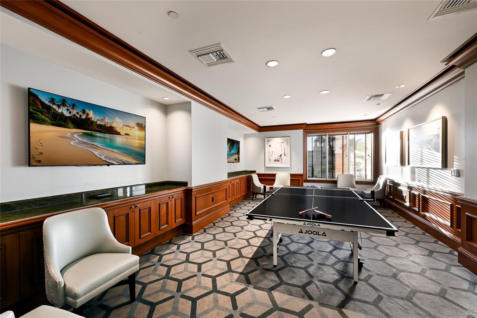 THE BEACH RESIDENCES - Residential