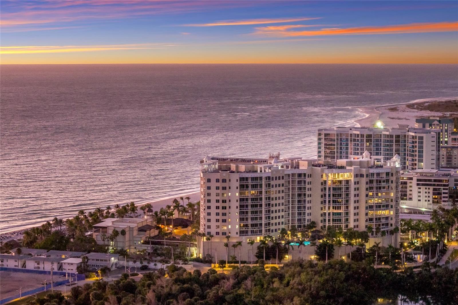 THE BEACH RESIDENCES - Residential