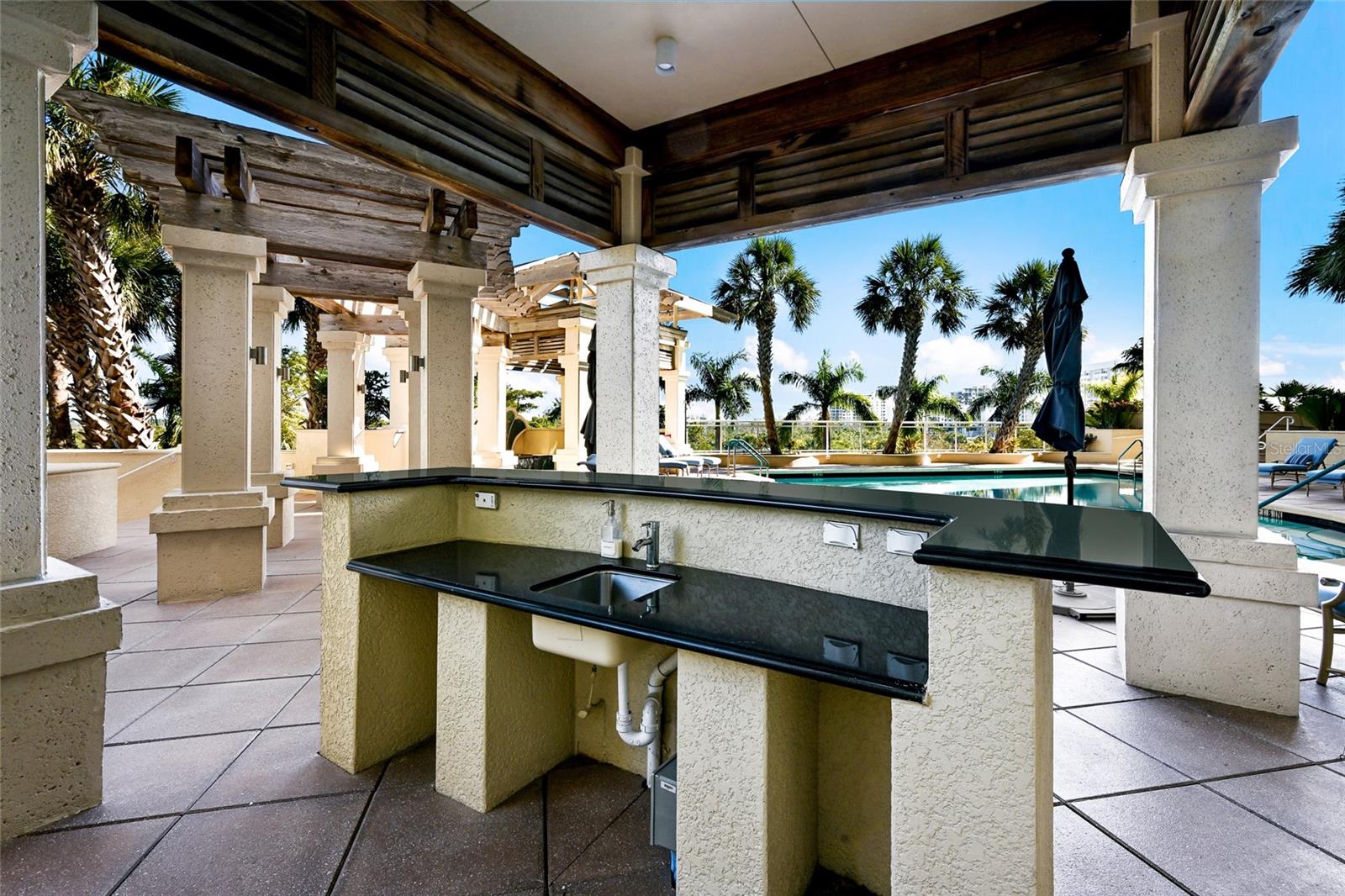 THE BEACH RESIDENCES - Residential