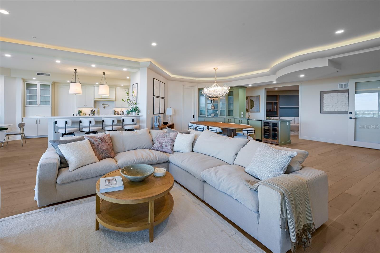 THE BEACH RESIDENCES - Residential