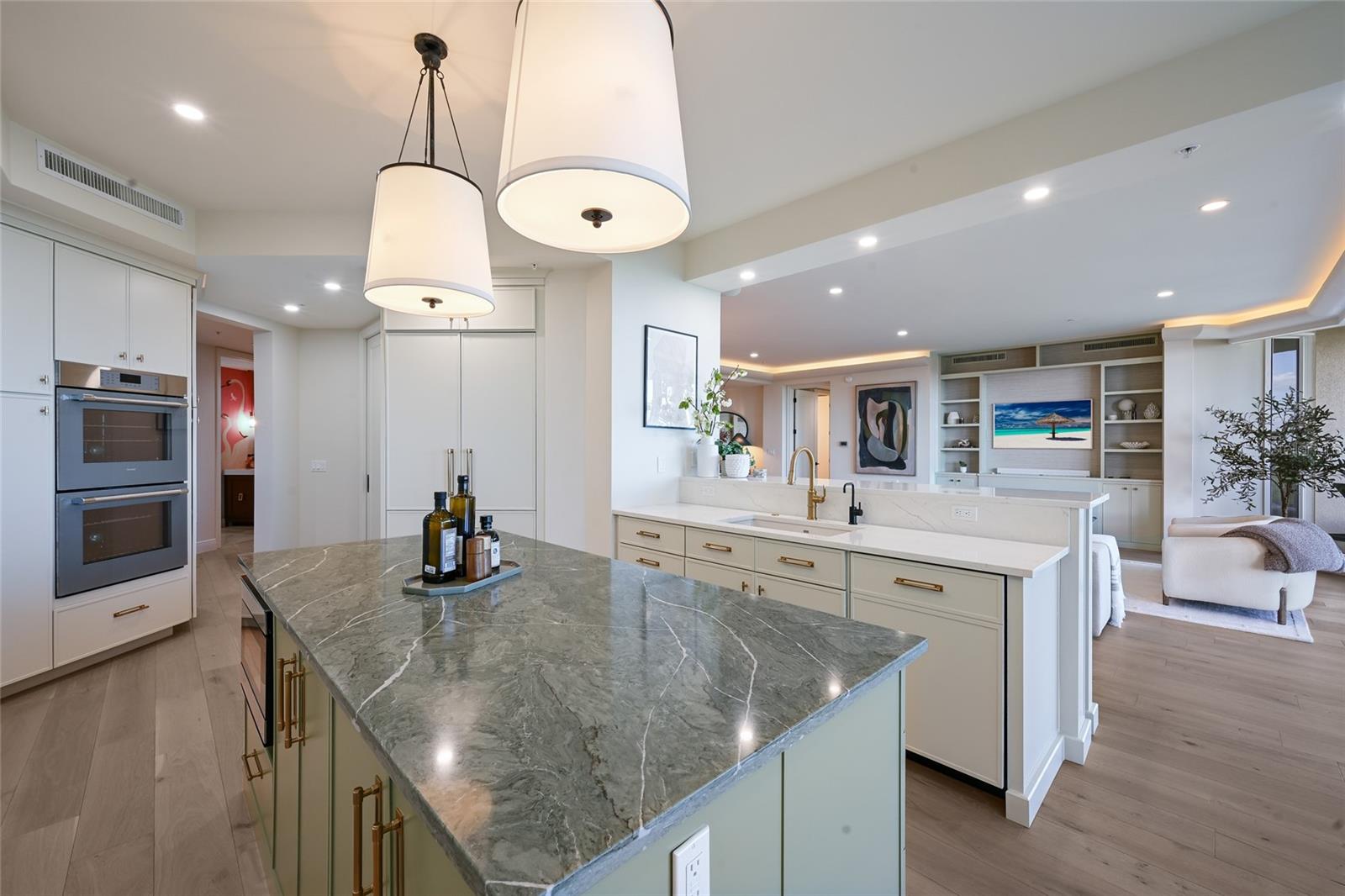 THE BEACH RESIDENCES - Residential