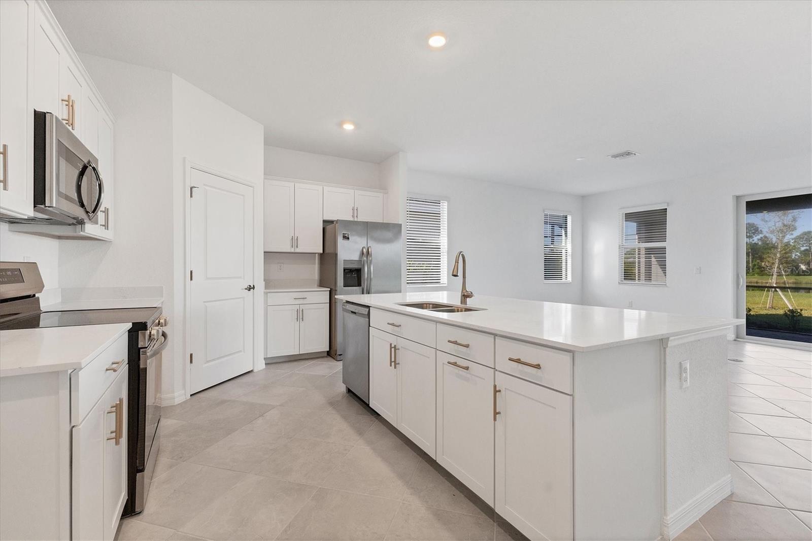 ANTIGUA/WELLEN PARK - Residential Lease