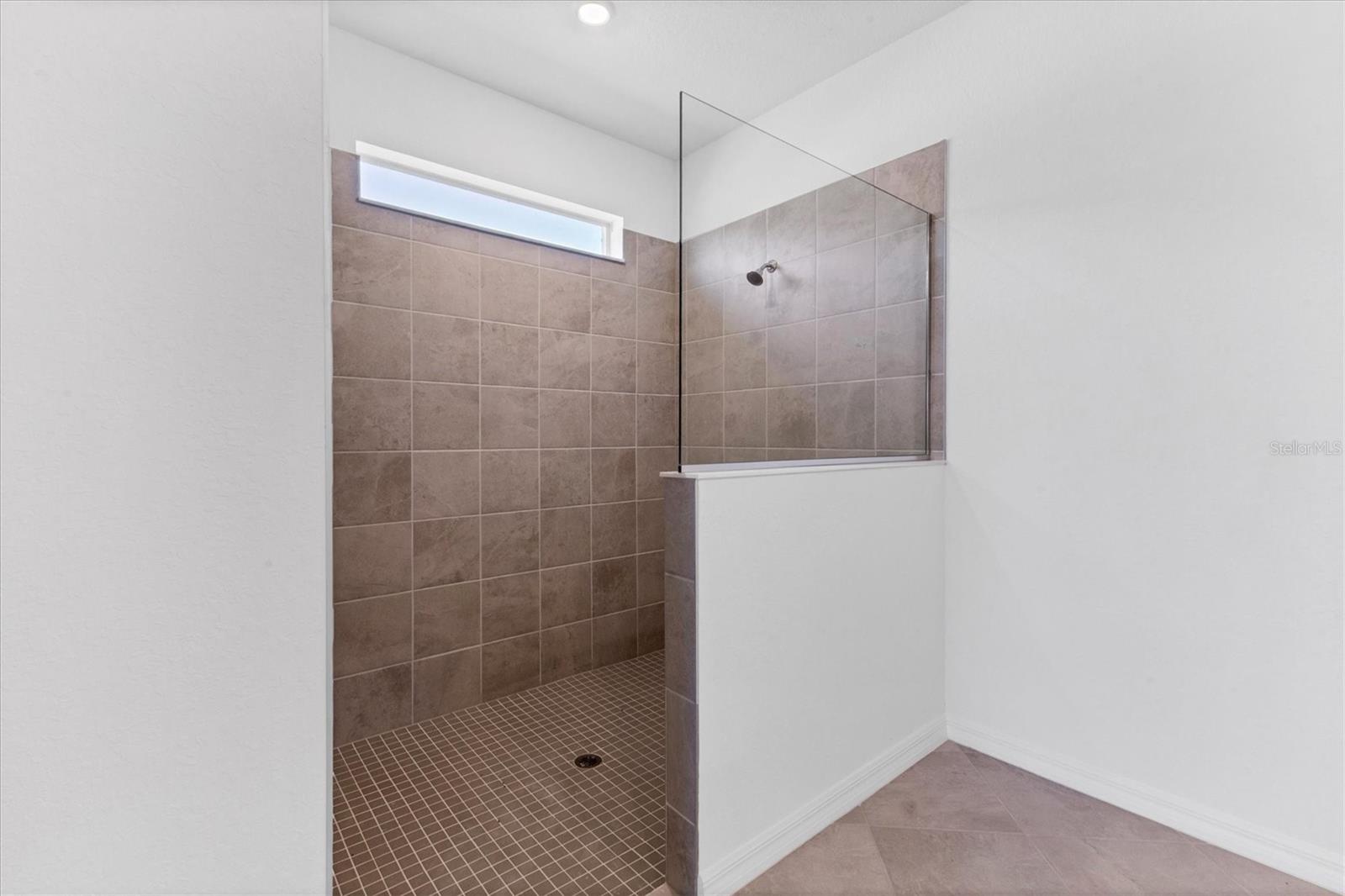 ANTIGUA/WELLEN PARK - Residential Lease