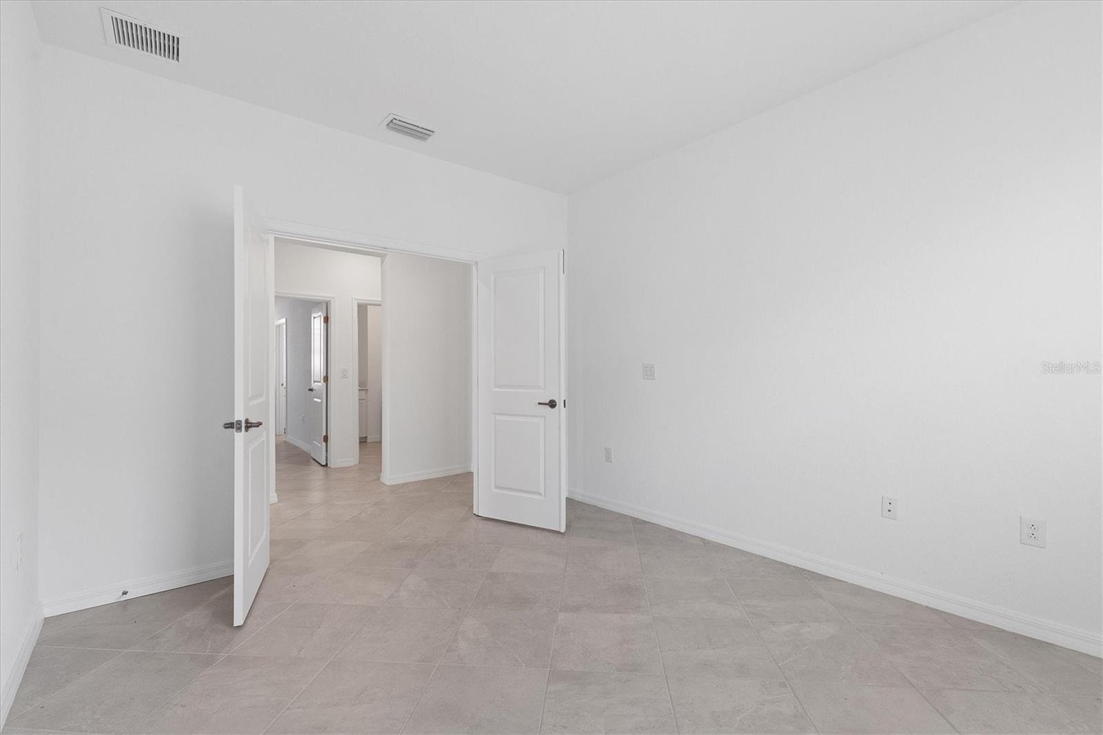 ANTIGUA/WELLEN PARK - Residential Lease