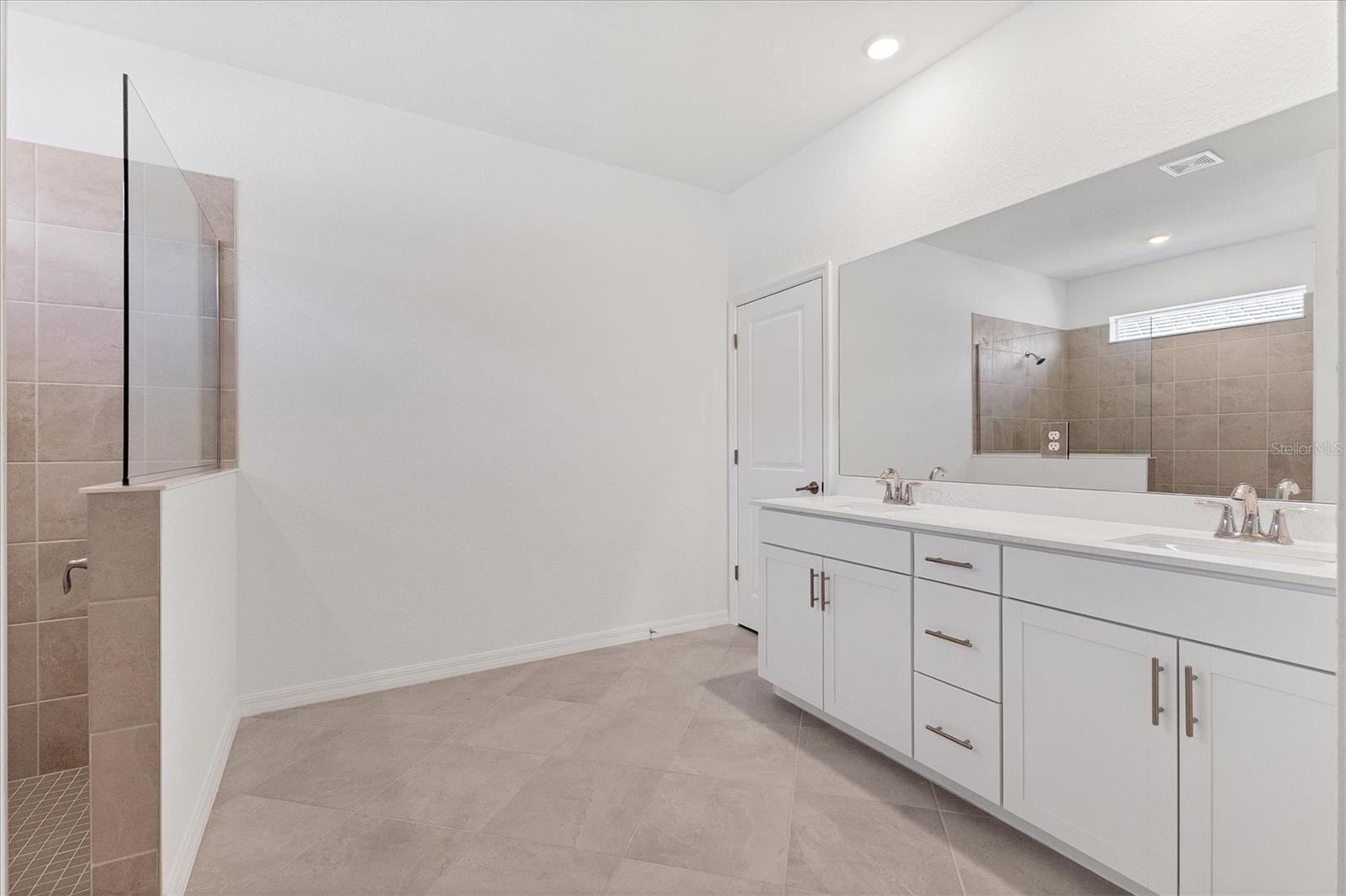 ANTIGUA/WELLEN PARK - Residential Lease