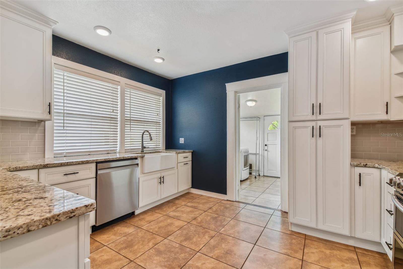 BUFFALO HEIGHTS - Residential Lease