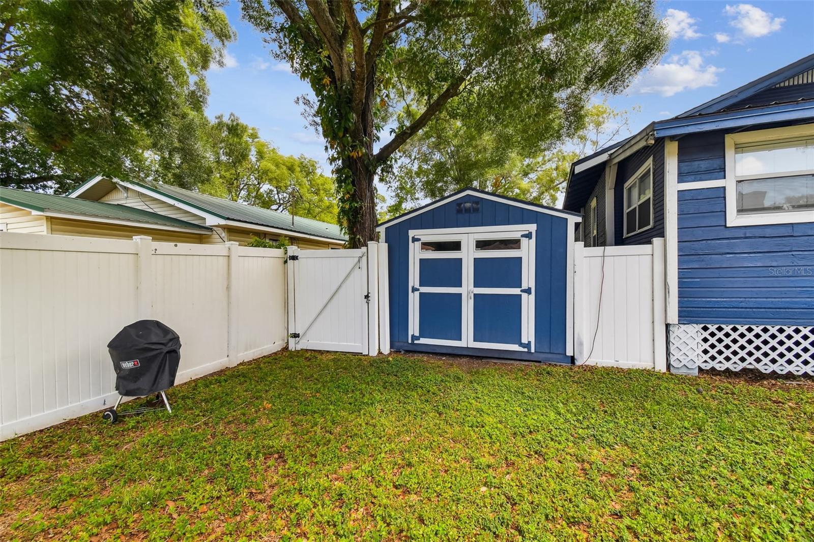 BUFFALO HEIGHTS - Residential Lease