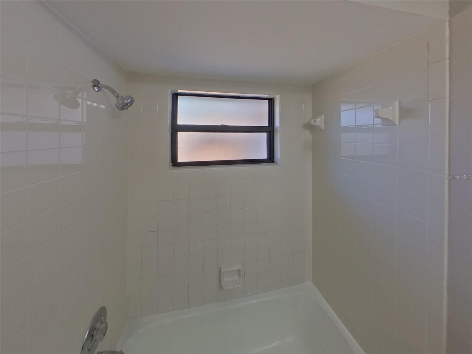 DEER HOLLOW - Residential Lease