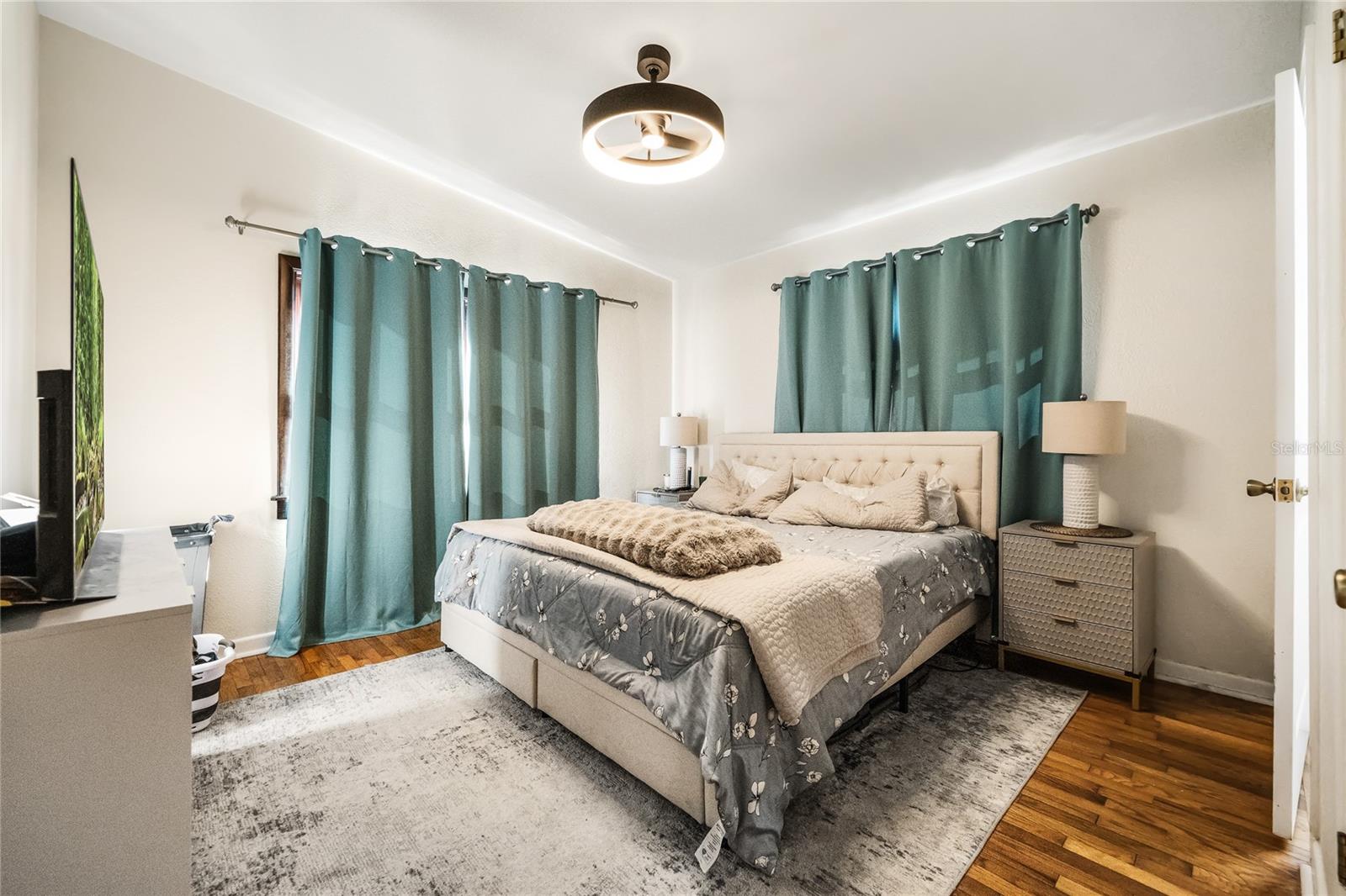 DIXIE TERRACE - Residential