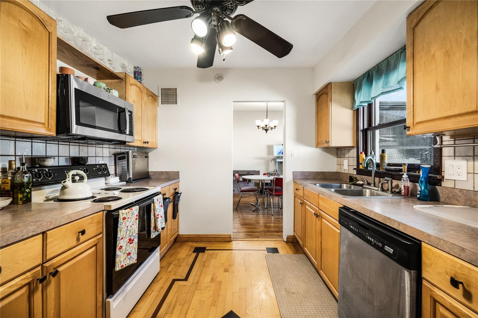 DIXIE TERRACE - Residential