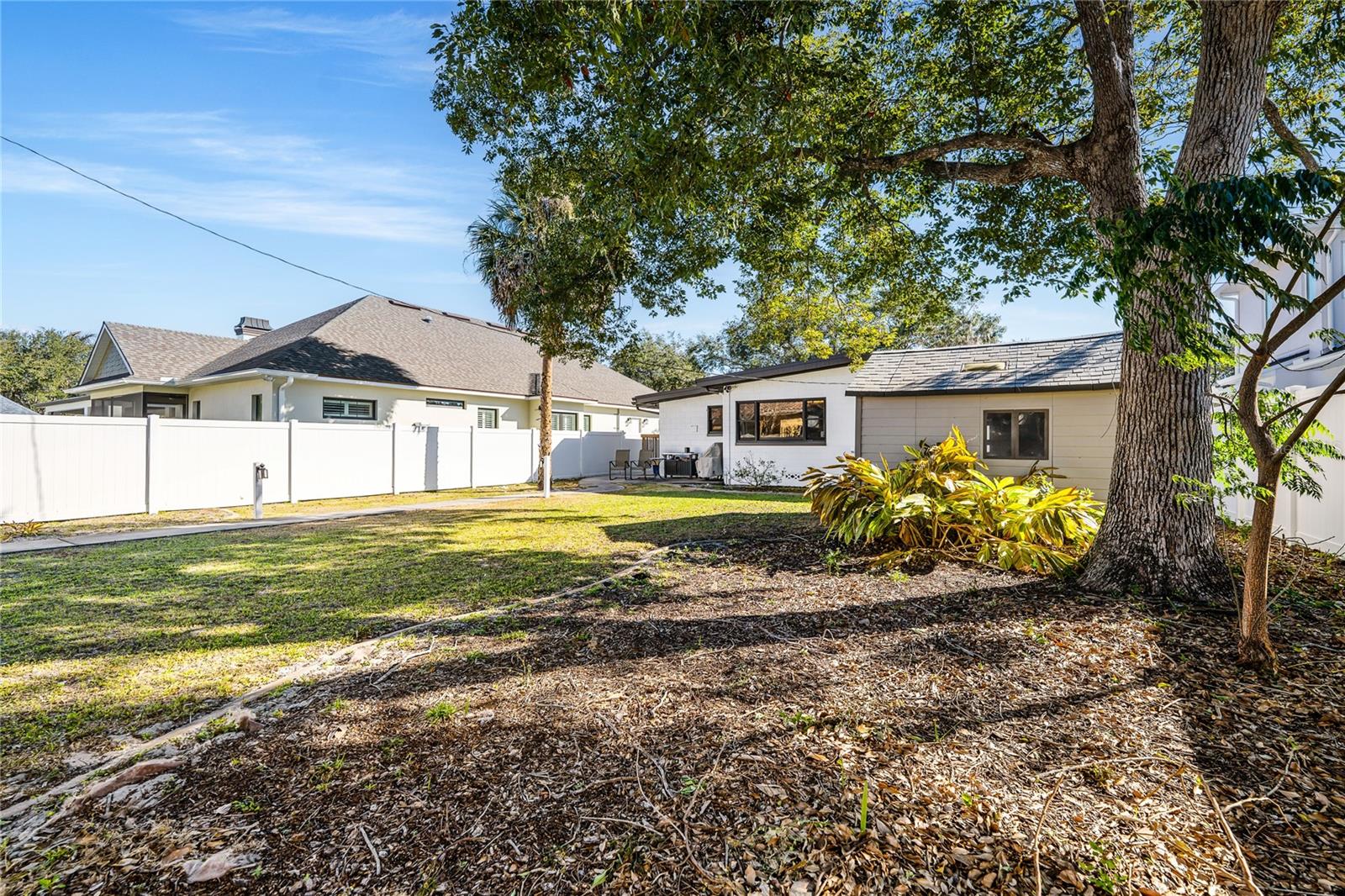 DIXIE TERRACE - Residential