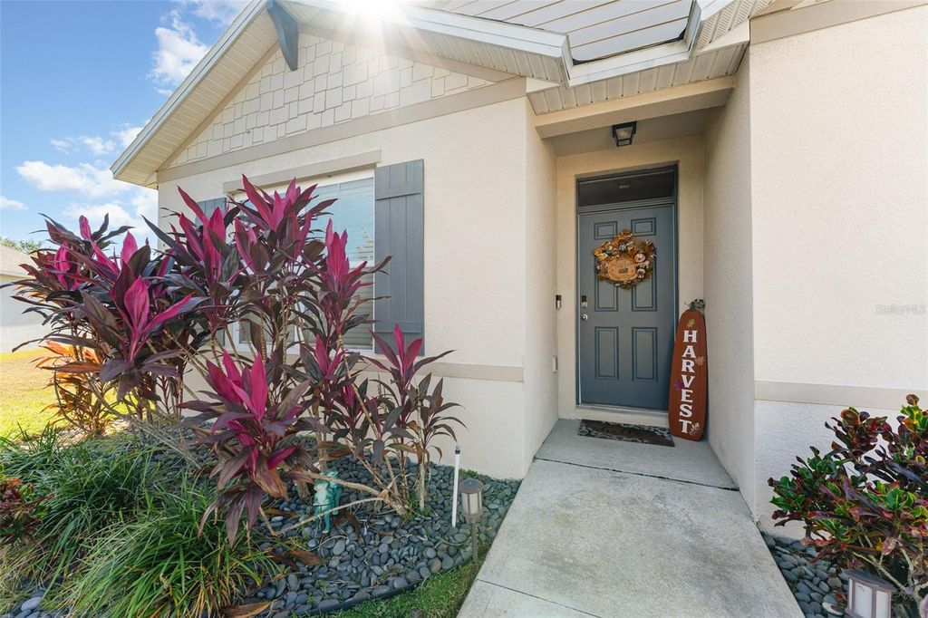 Photo of 240 St Thomas Drive, Mulberry, FL 33860 (MLS # TB8443096)