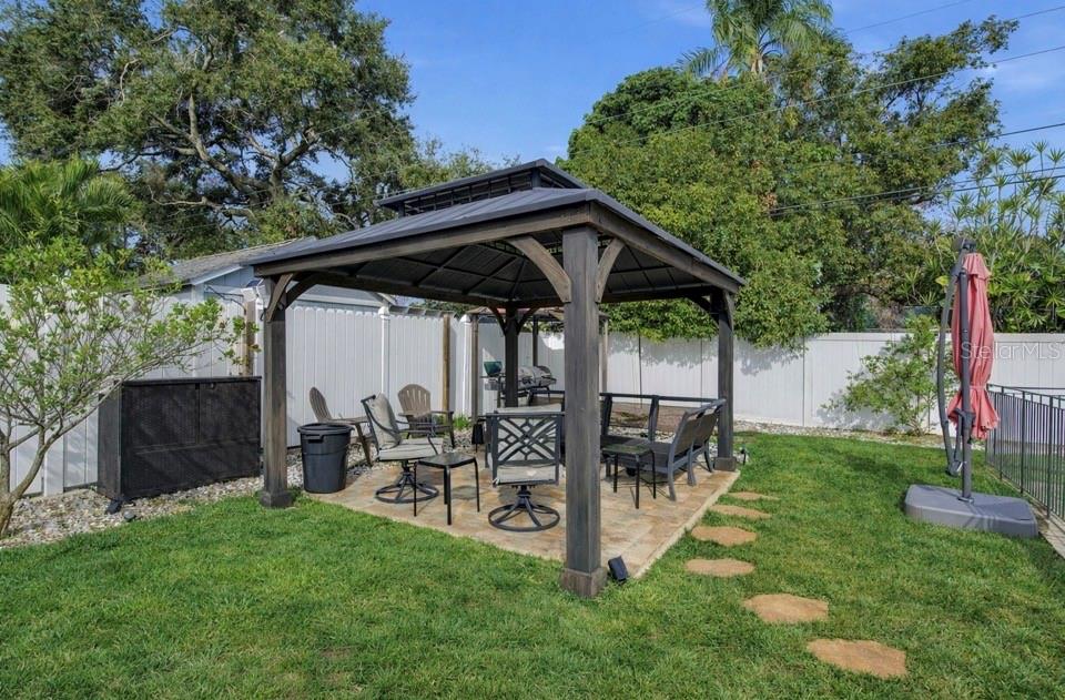 PINE OAK 3RD ADD - Residential