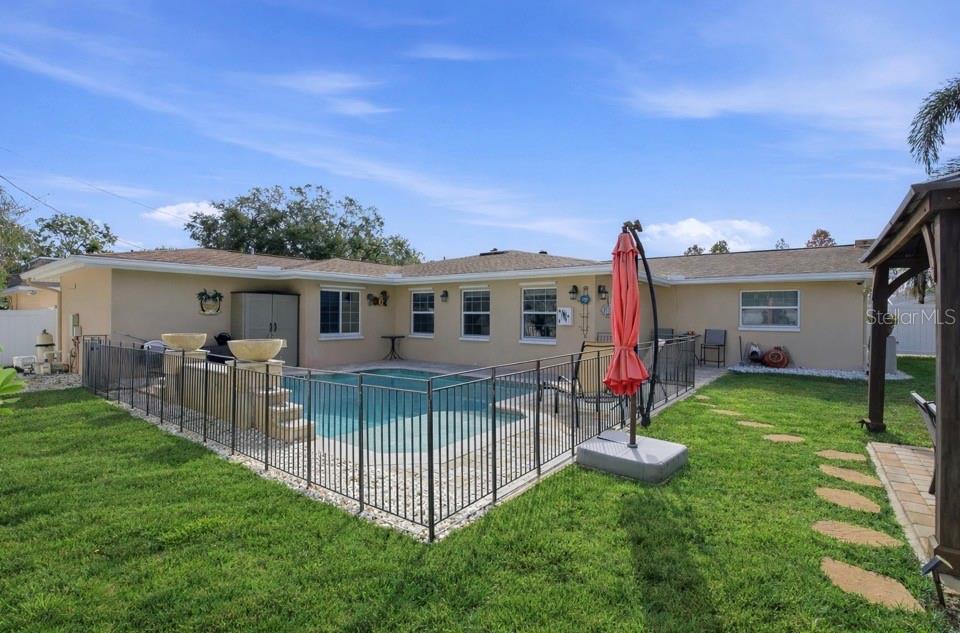 PINE OAK 3RD ADD - Residential