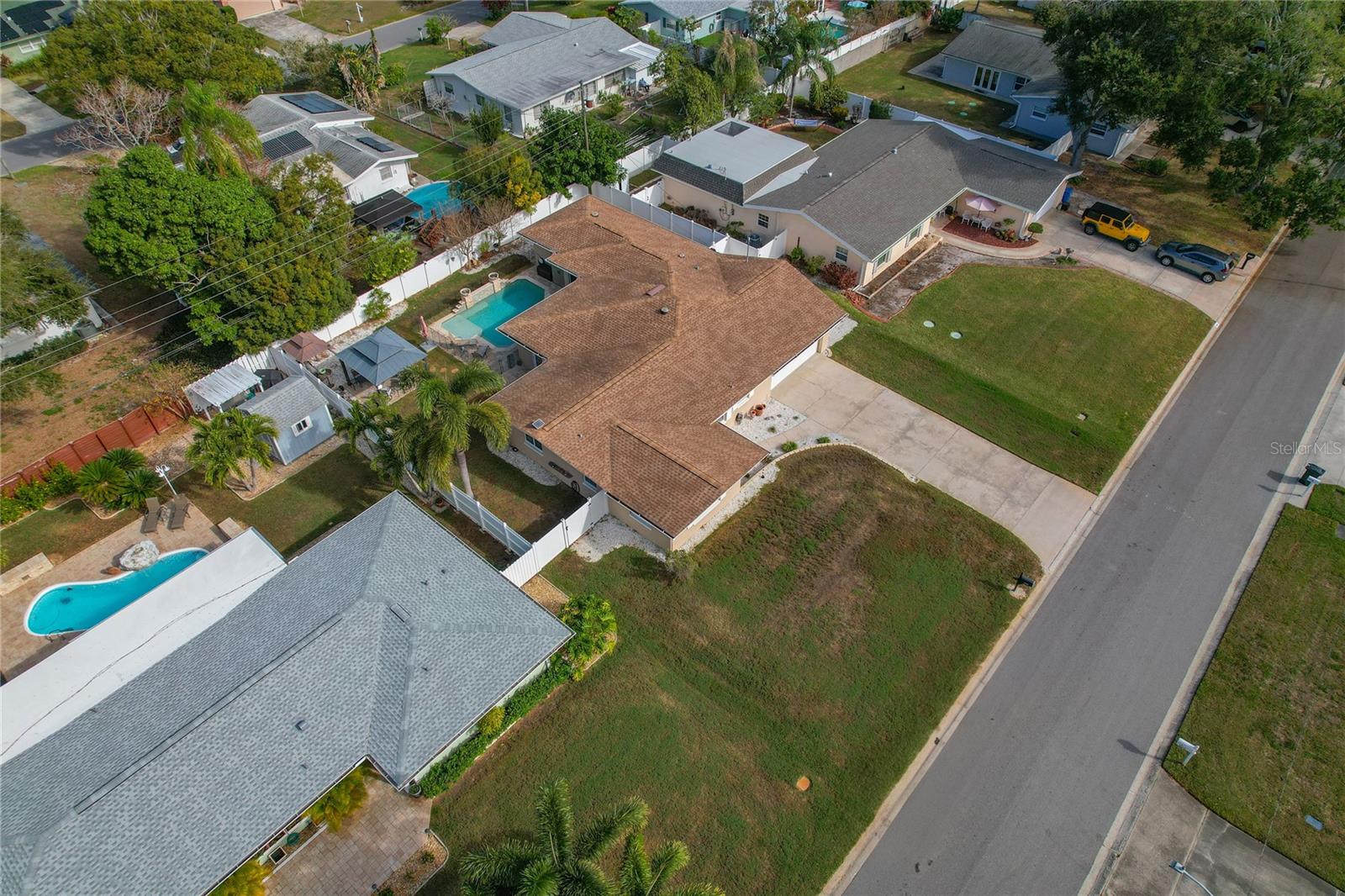 PINE OAK 3RD ADD - Residential