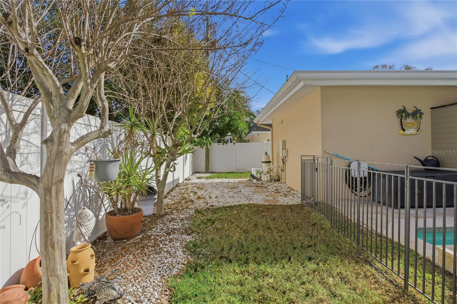 PINE OAK 3RD ADD - Residential