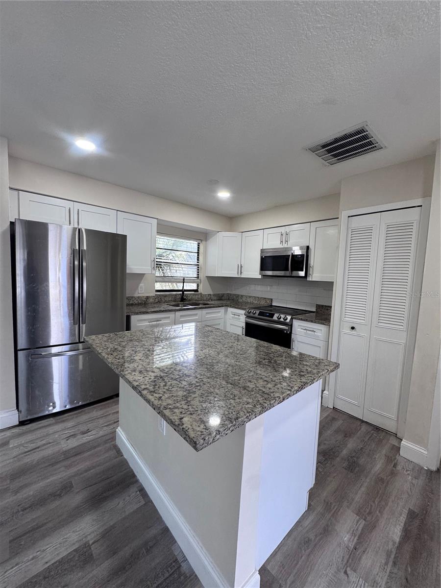 FOXMOOR UNIT 3 - Residential