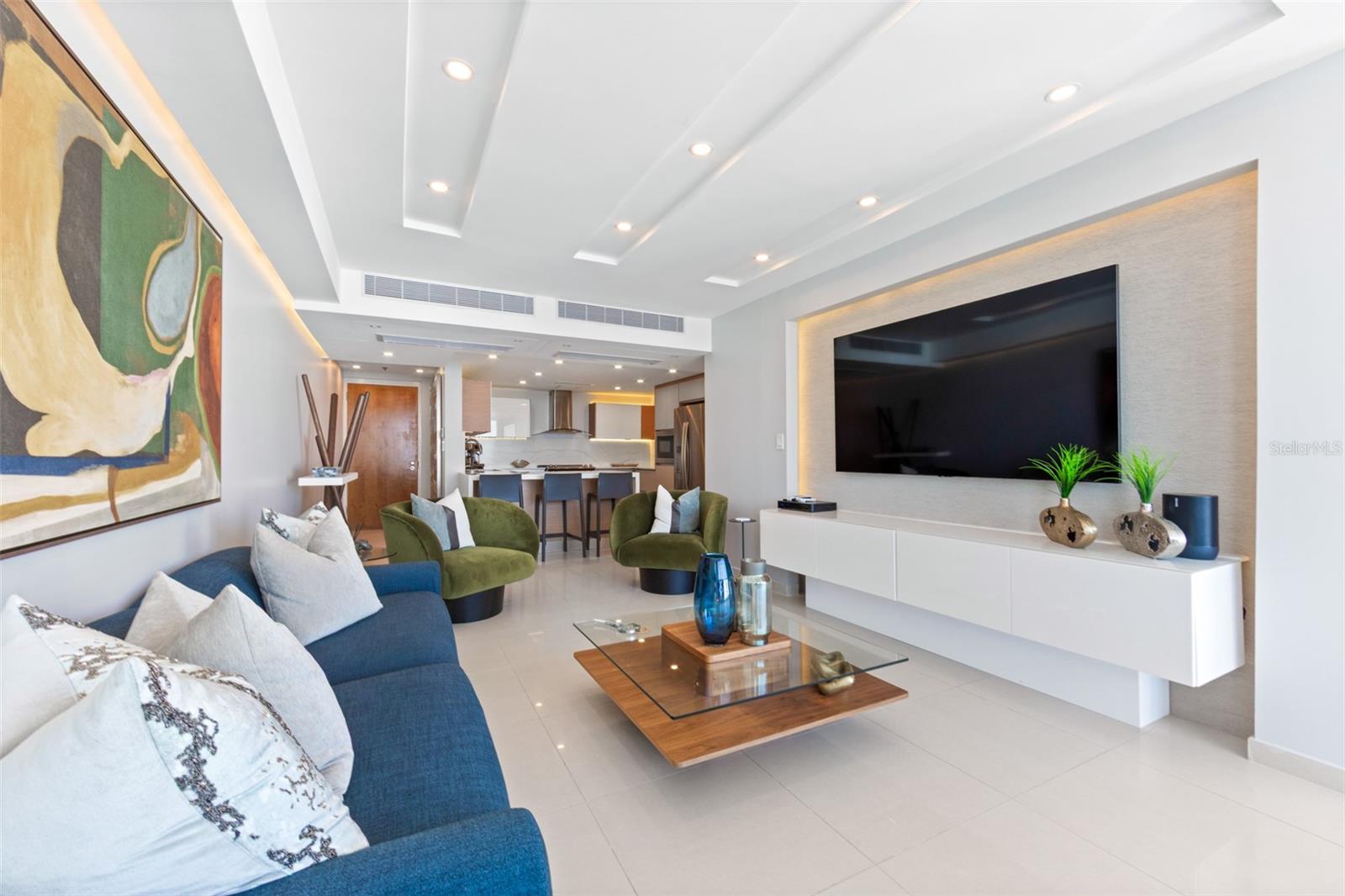 AQUABLUE - Residential Lease