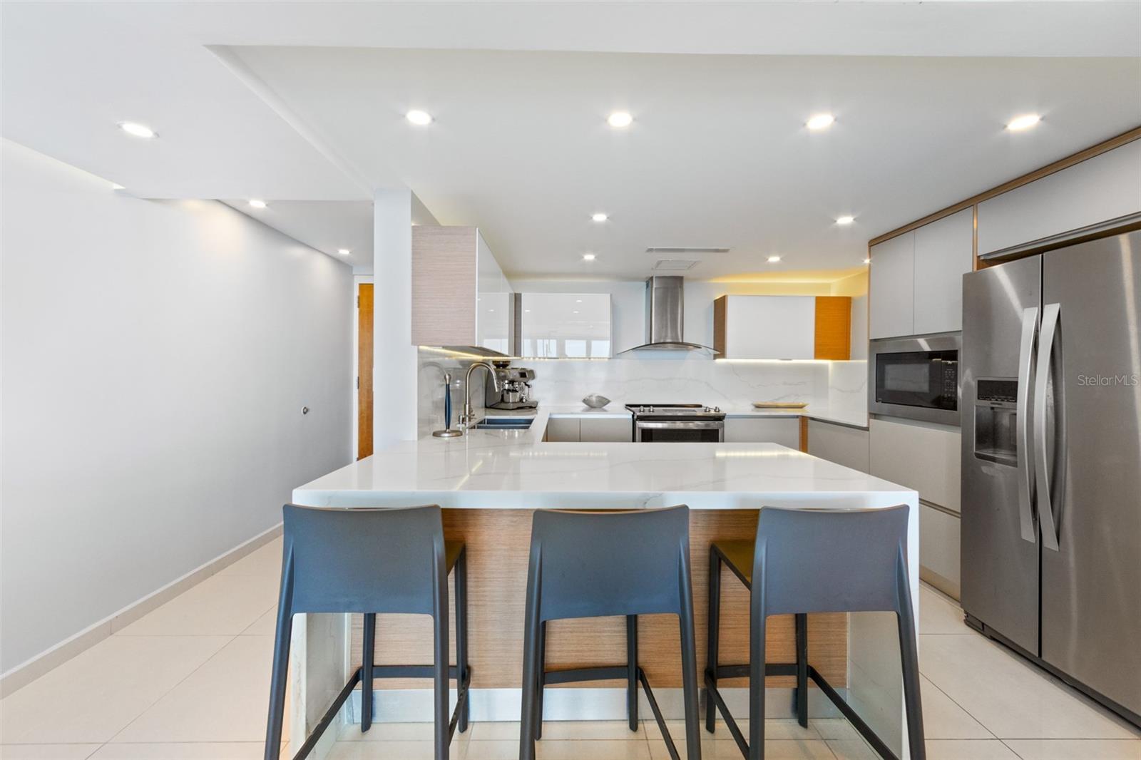 AQUABLUE - Residential Lease