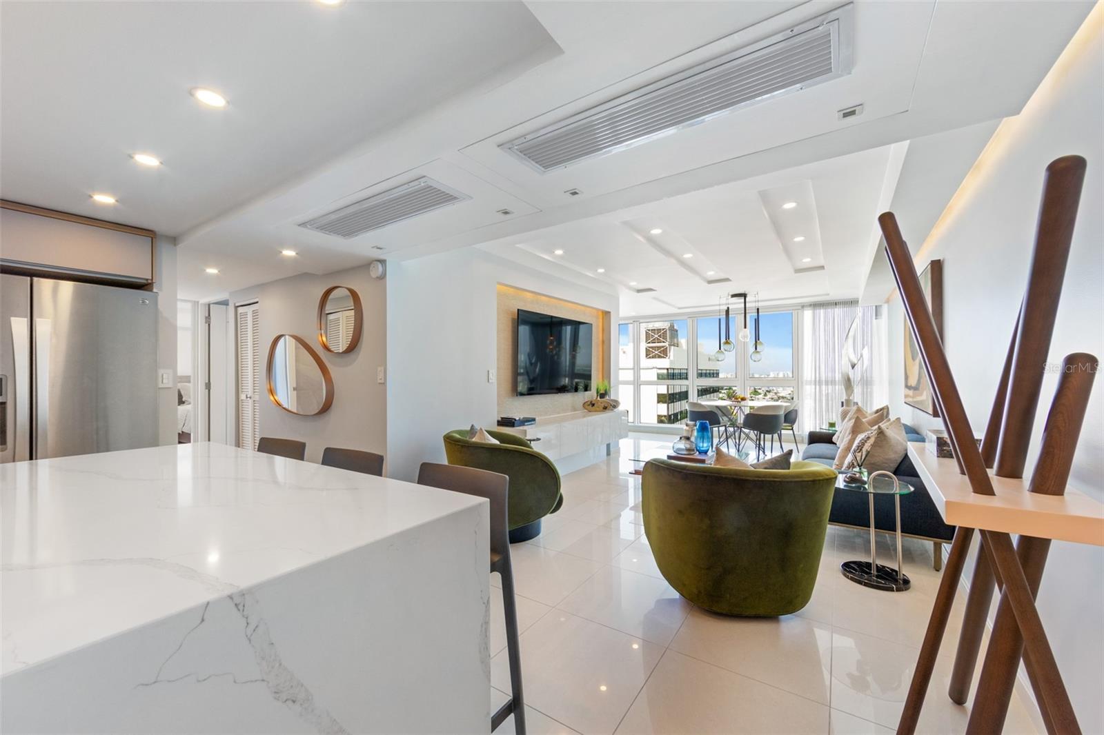 AQUABLUE - Residential Lease