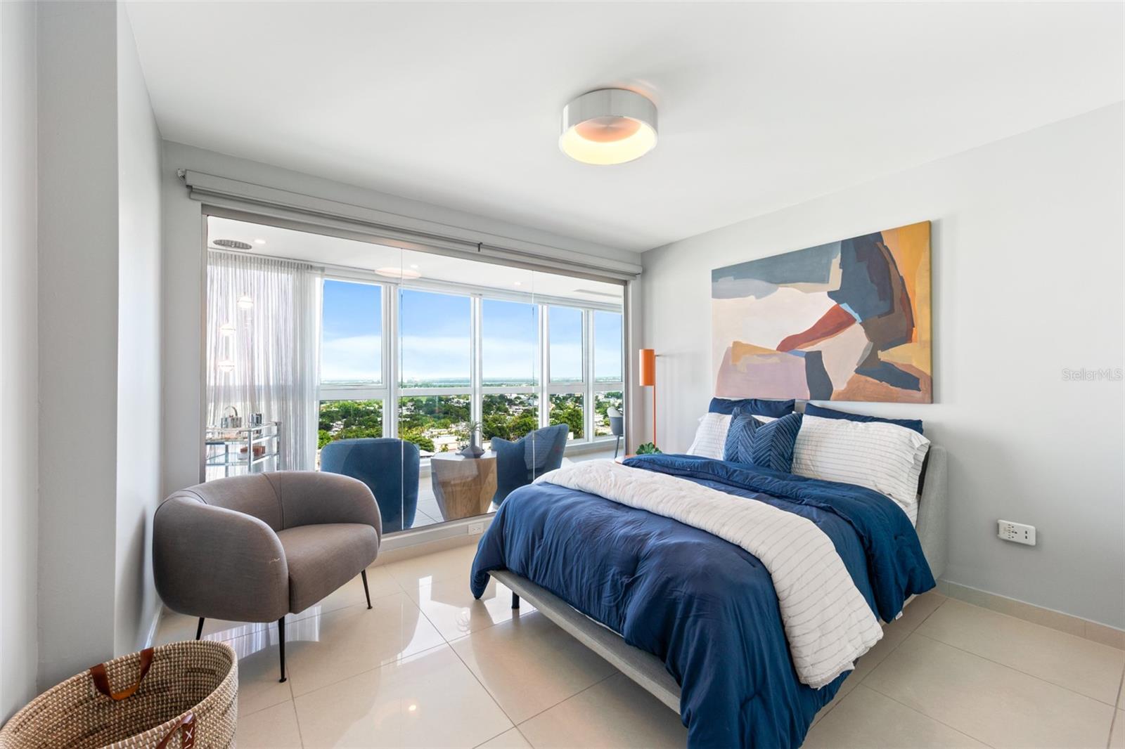 AQUABLUE - Residential Lease