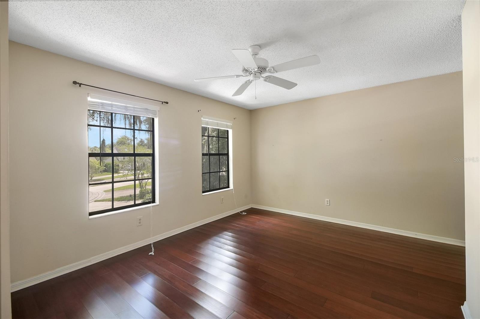COUNTRY CREEK SOUTHRIDGE AT - Residential