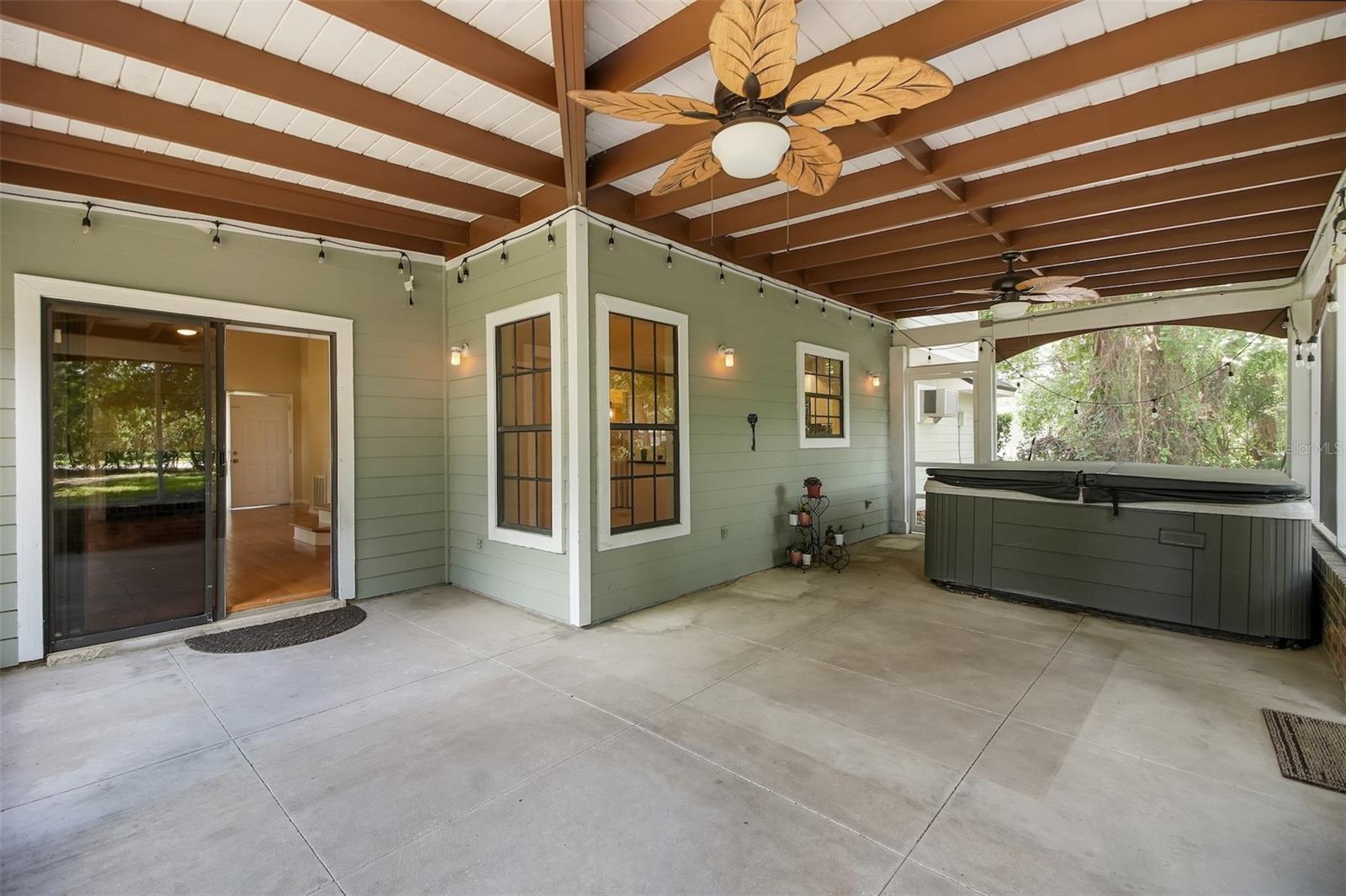 COUNTRY CREEK SOUTHRIDGE AT - Residential
