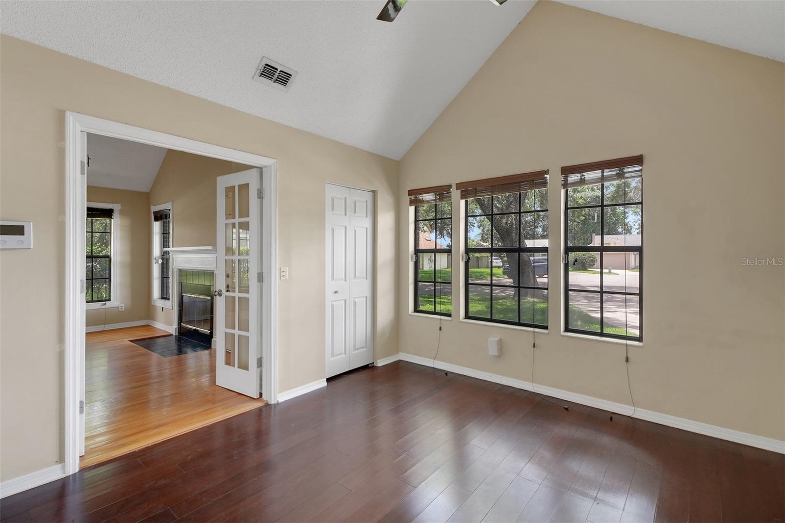 COUNTRY CREEK SOUTHRIDGE AT - Residential