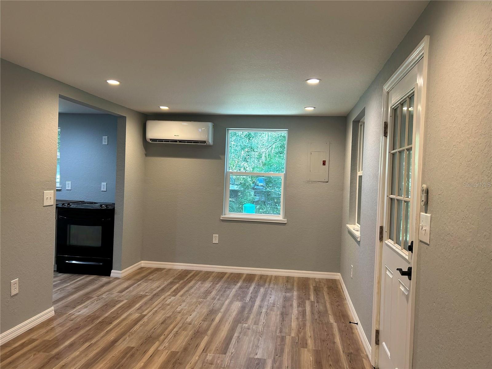 NO SUBDIVISION - Residential