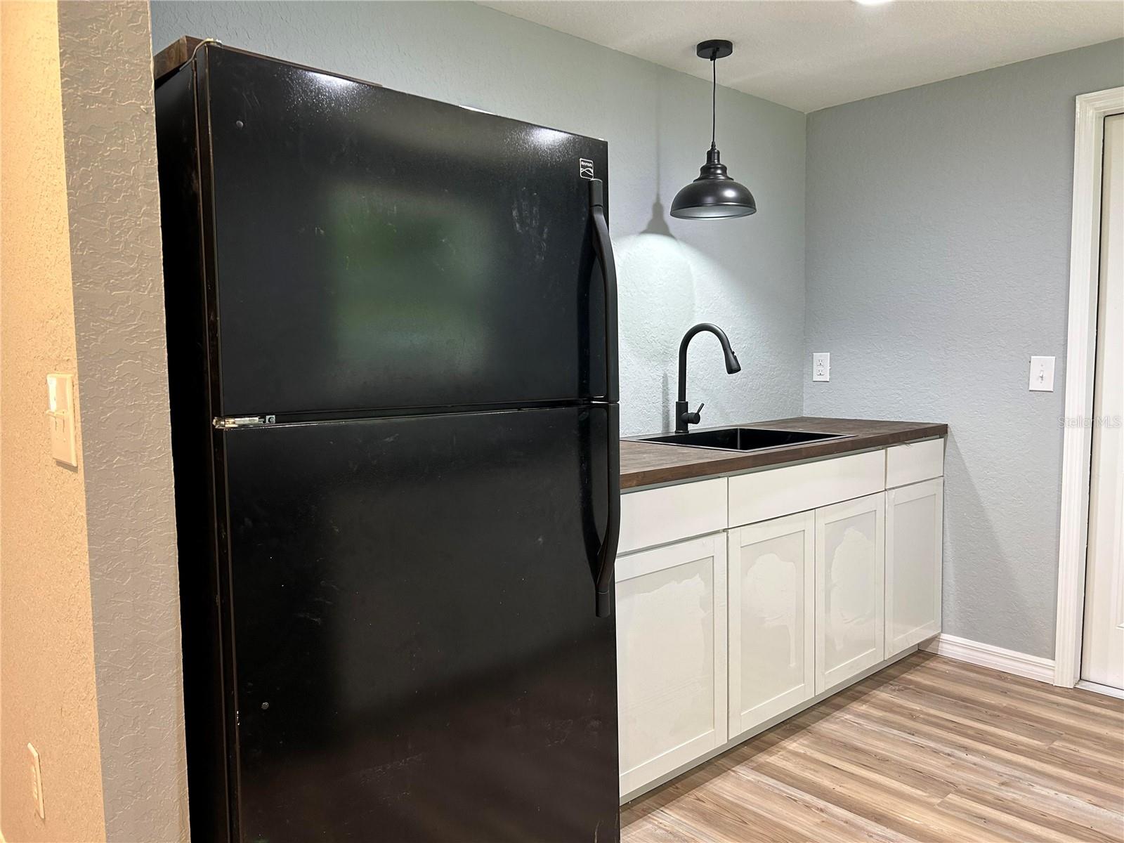 NO SUBDIVISION - Residential