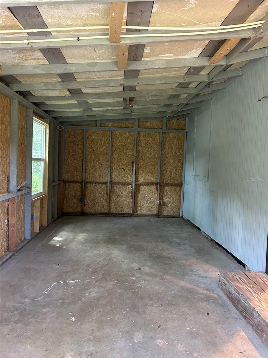 NO SUBDIVISION - Residential