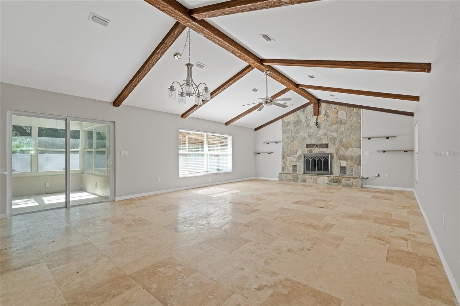 VILLAGE PICARDY - Residential