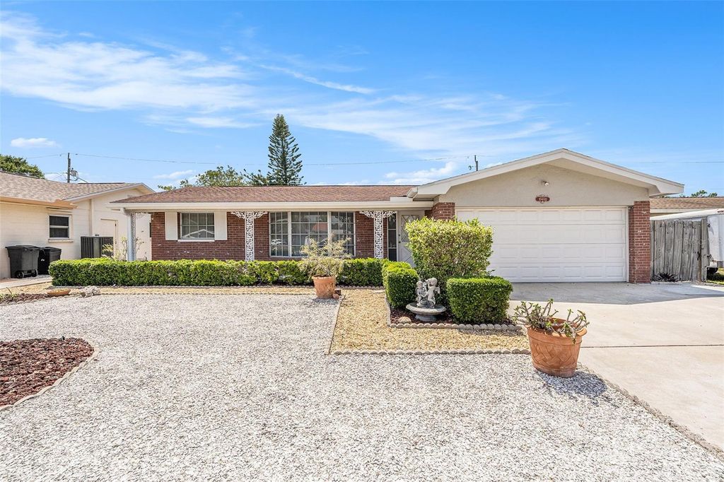 Photo of 10400 112th Way, Largo, FL 33778 (MLS # TB8388944)