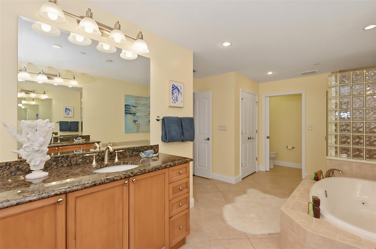 BELLA VISTA CONDO - Residential