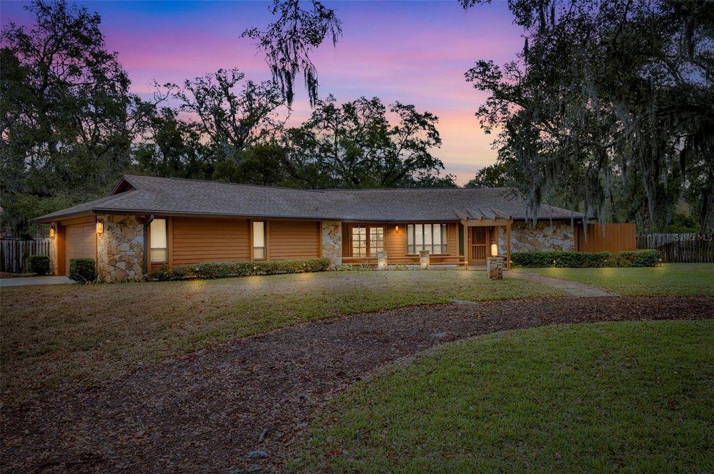 Photo of 424 Kimberly Court, Sanford, FL 32771 (MLS # O6382486)