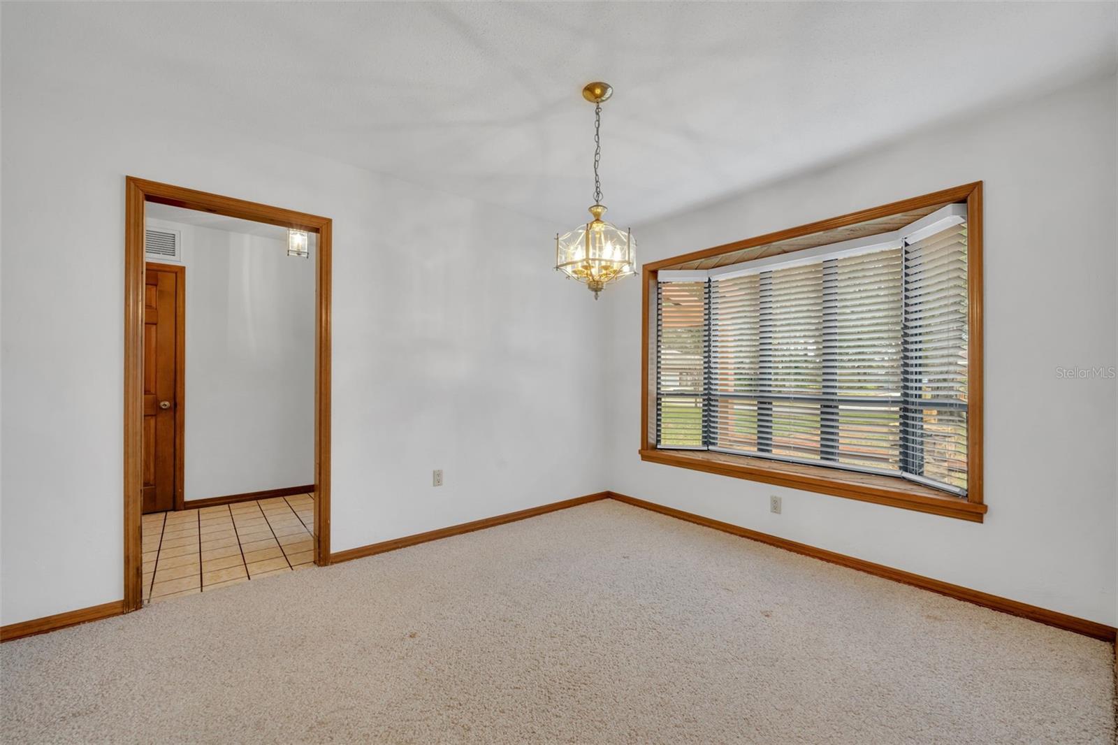 SHADOW LAKE WOODS - Residential