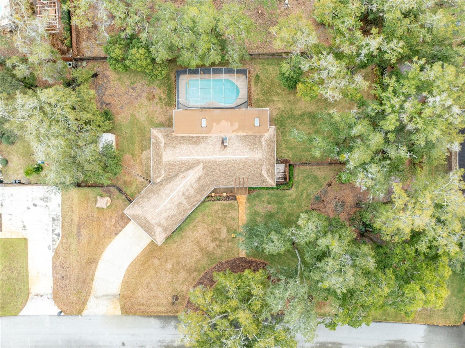 SHADOW LAKE WOODS - Residential