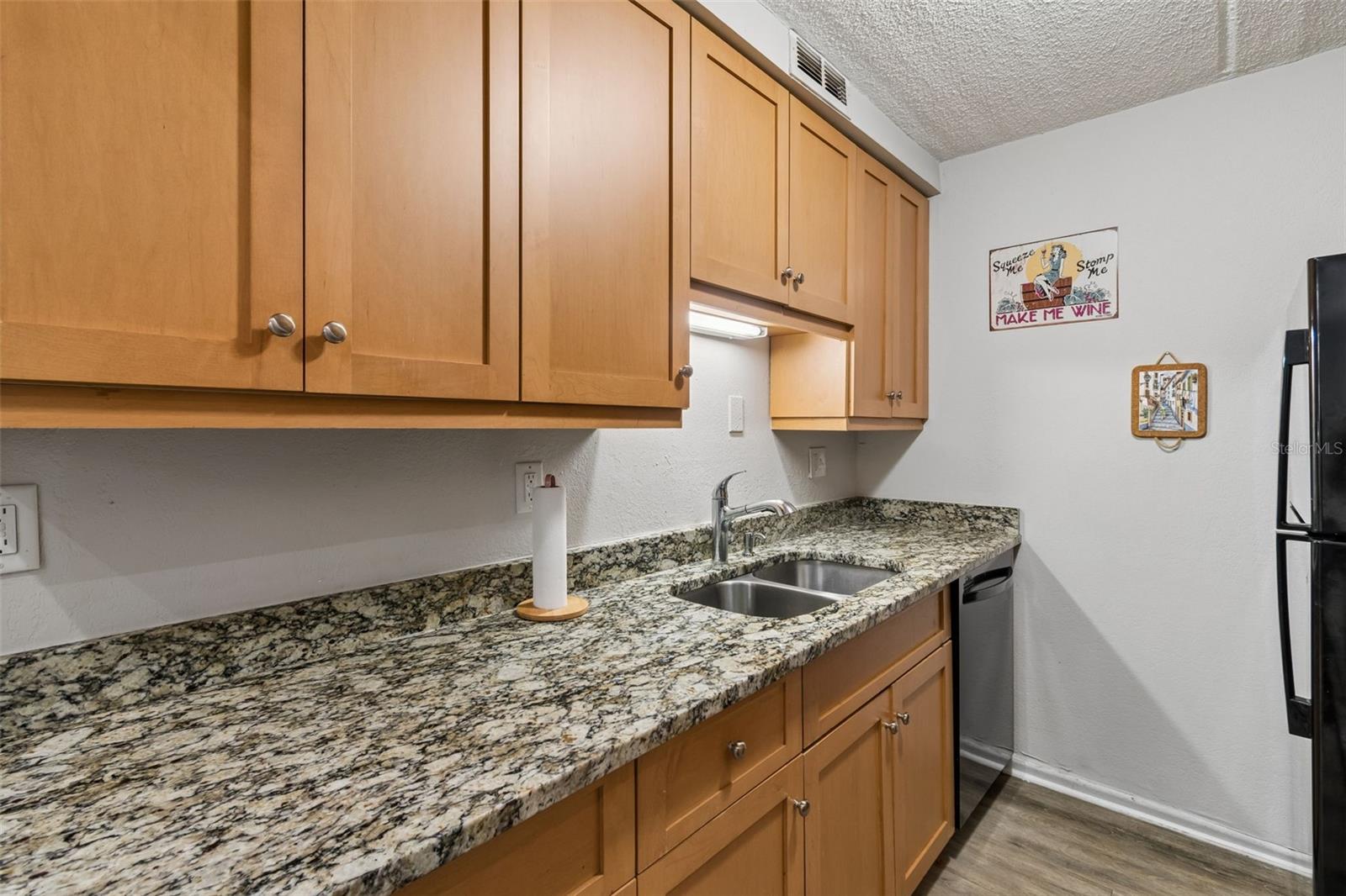 BAYSHORE TRACE CONDO - Residential