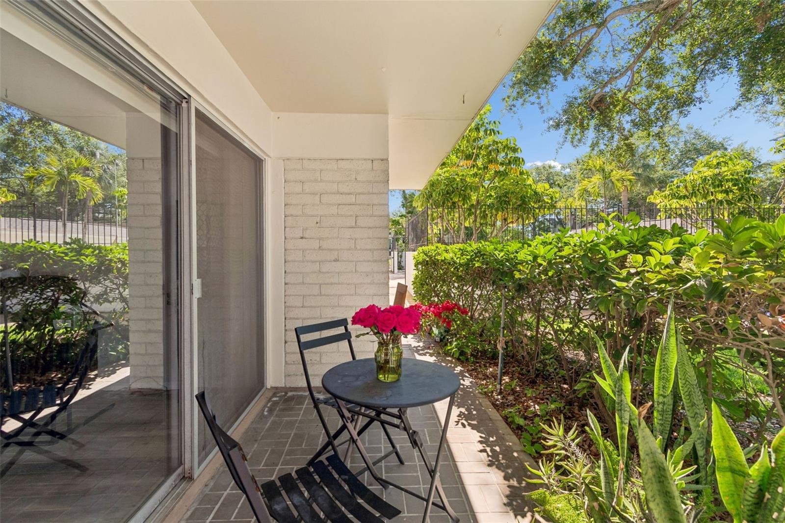 BAYSHORE TRACE CONDO - Residential