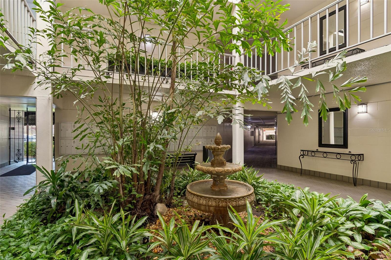 BAYSHORE TRACE CONDO - Residential