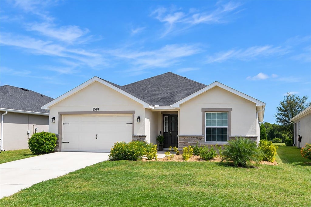 Photo of 6528 166th Place E, Parrish, FL 34219 (MLS # A4708027)