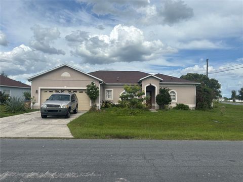 Photo of 507 Britten Drive, Kissimmee, FL 34758 (MLS # O6349050)