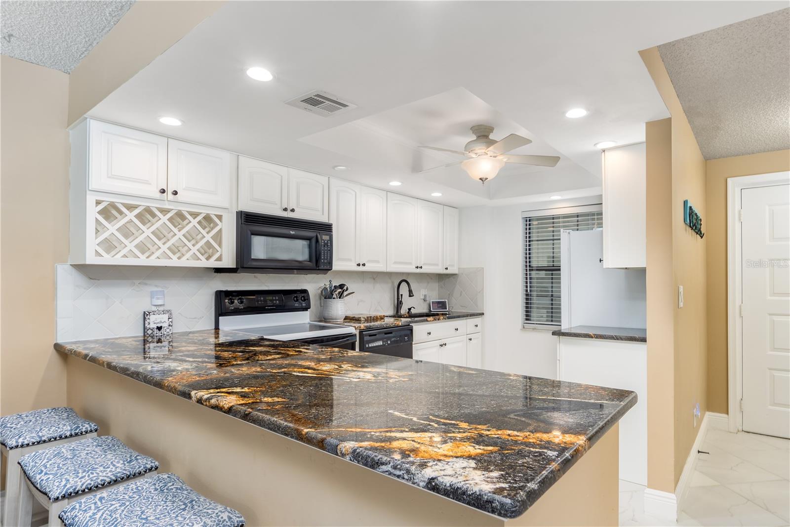 3100 SE PRUITT ROAD B102