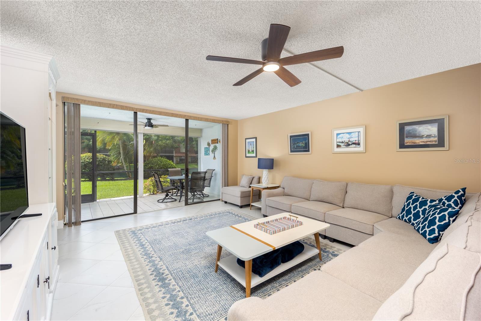 3100 SE PRUITT ROAD B102
