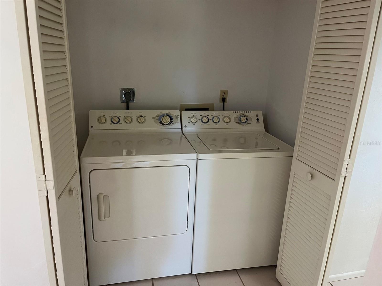 VILLAGE ASCOT - Residential