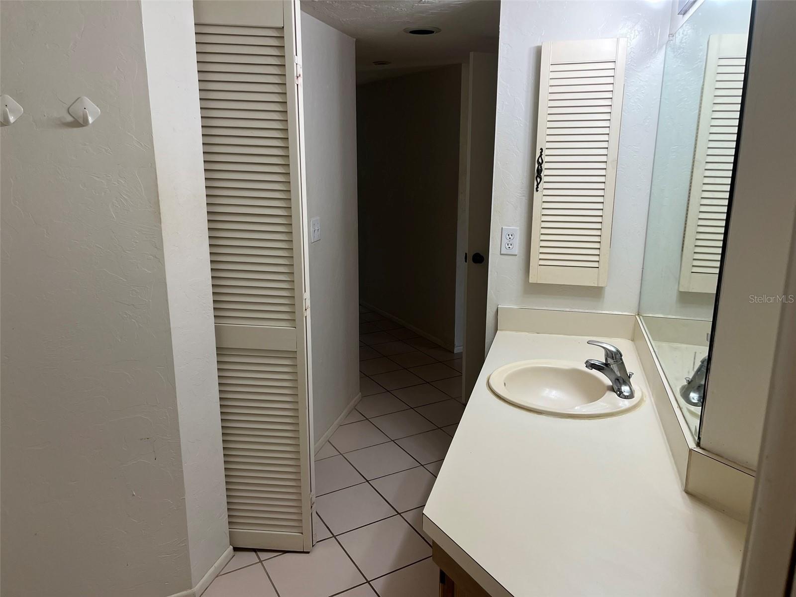 VILLAGE ASCOT - Residential