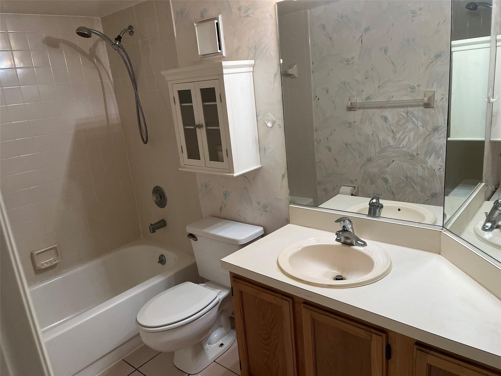 VILLAGE ASCOT - Residential