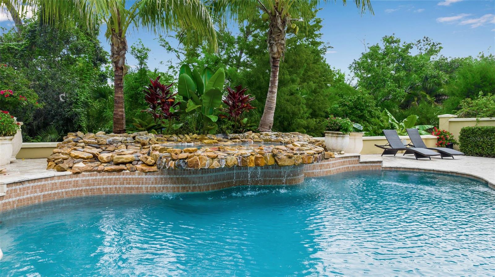 THE OAKS BAYSIDE - Residential