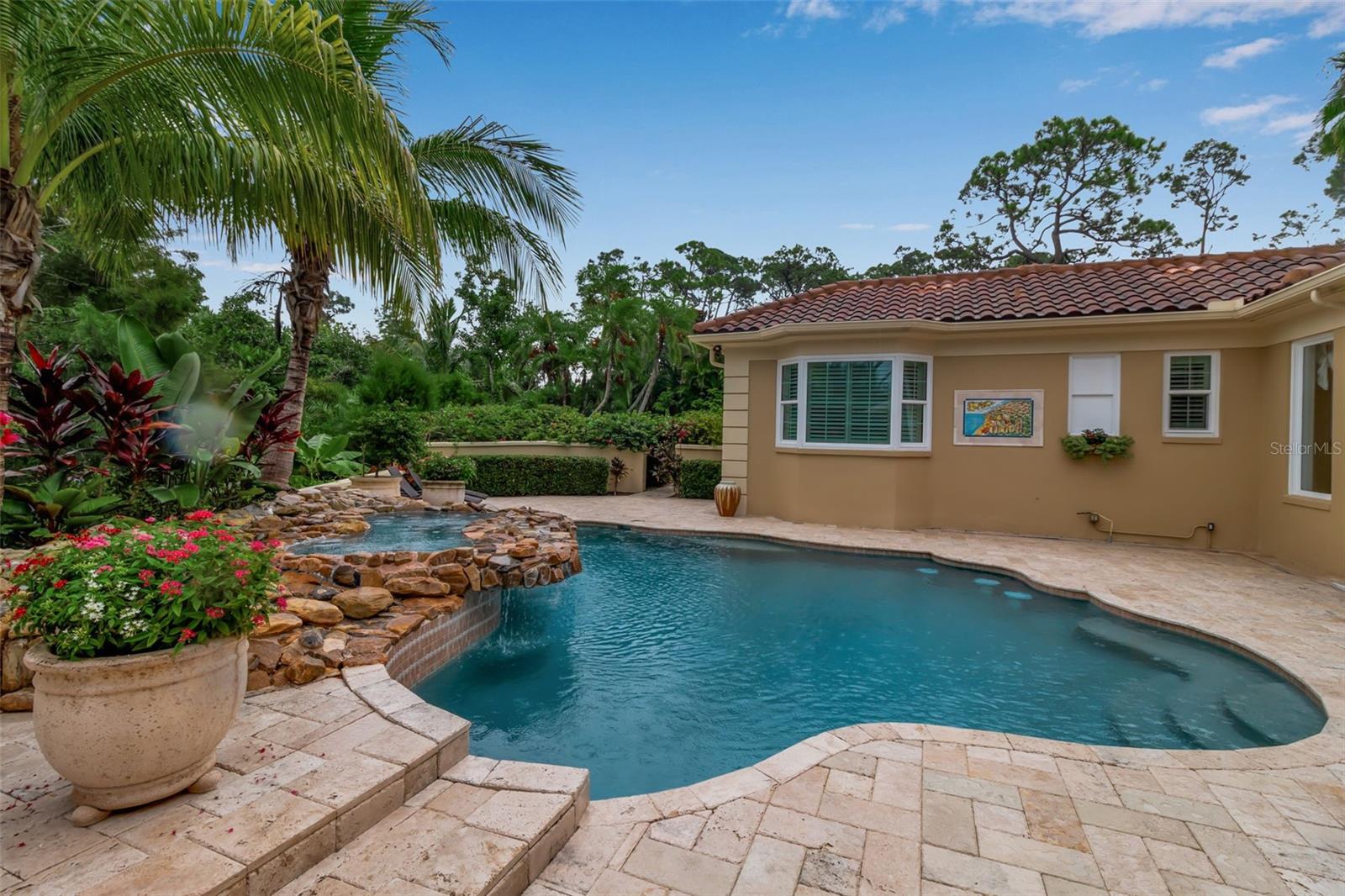 THE OAKS BAYSIDE - Residential
